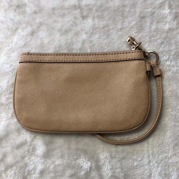 NWOT Calvin Klein Nude Leather Wristlet Wallet - Picture 2 of 5